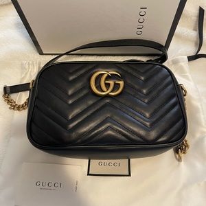 GUCCI GG MARMONT small matelasśe shoulder bag